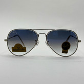 عینک ریبن خلبانی شیشه سنگ آبی هایلایت فریم نقره ای به همراه پک کامل ریبن کد Rayban RB 3025