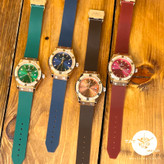 ساعت مچی زنانه هابلوت قاب نگین تقویم بند رابر معطر Hublot