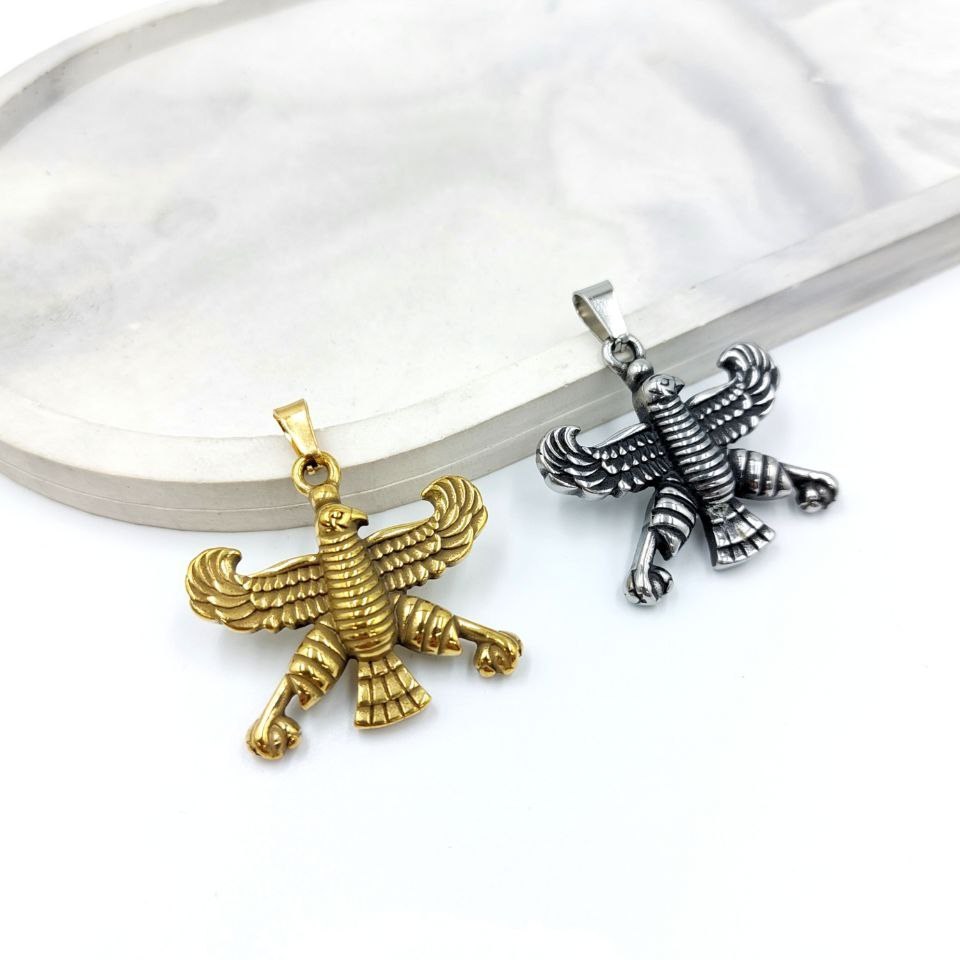 گردنبند و آویز پلاک استیل مردانه طرح درفش شهباز رنگ کاملا ثابت کد mp (پس کرایه)