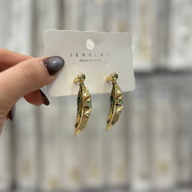 گوشواره فشن زنانه و دخترانه مینیمال دفرمه طرح 4برگ رنگ ثابت تنوع مدل کدgy
