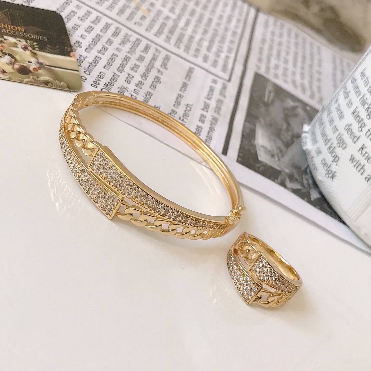 دستبند و انگشتر بدلیجات زنانه و دخترانه طرح طلا مارک پرنس PRANCE باکیفیت عالی نگین اتمی ارسال رایگان