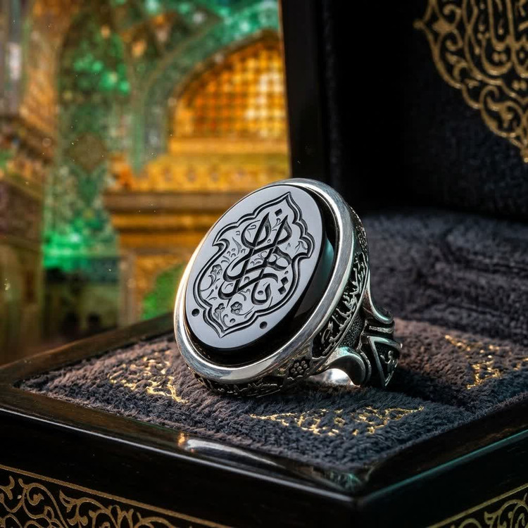انگشتر نقره باسنگ عقیق مشکی حکاکی یازهرا رکاب چهارسلام کد 5374