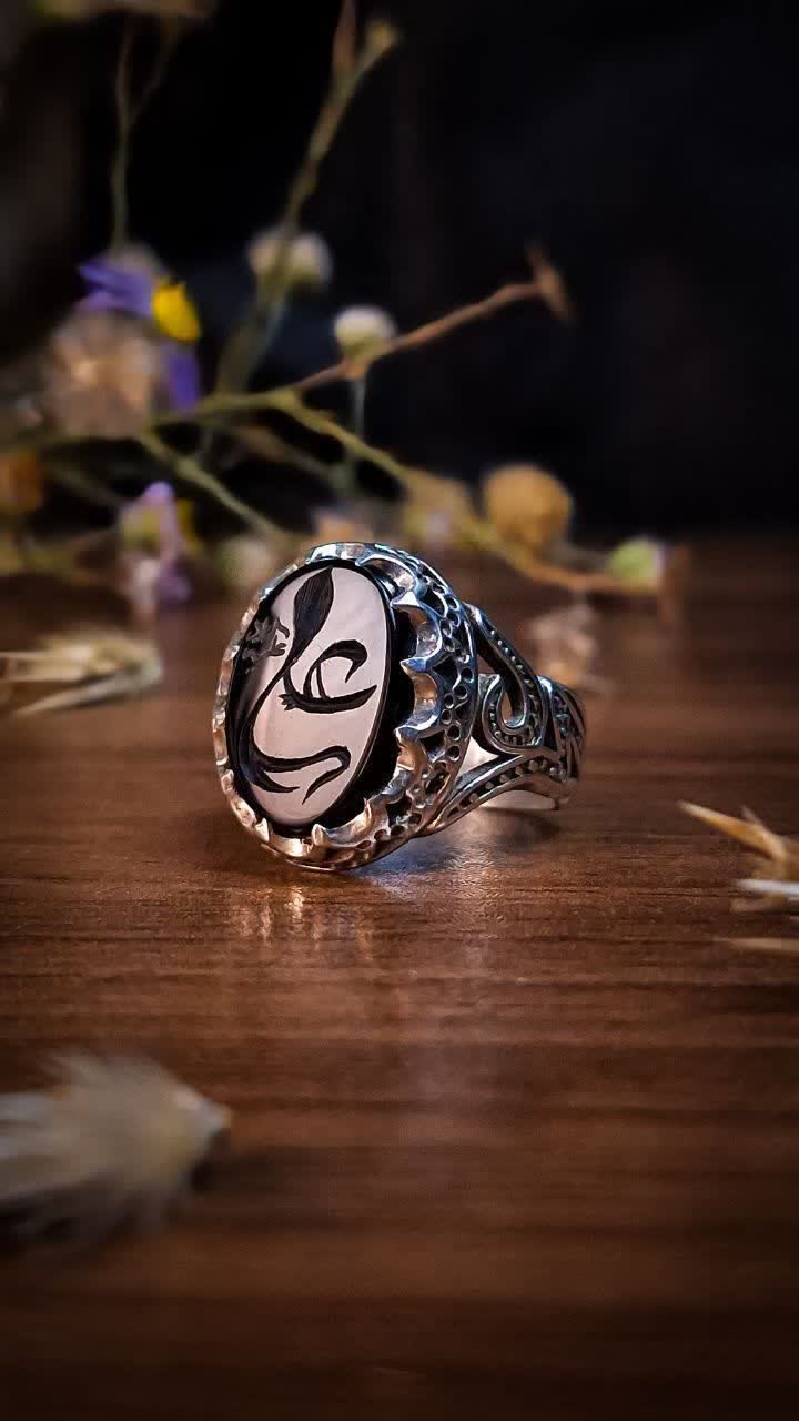 انگشتر نقره عقیق مشکی حکاکی علی؛ شکوه و اقتدار در دستان شما کد 3901