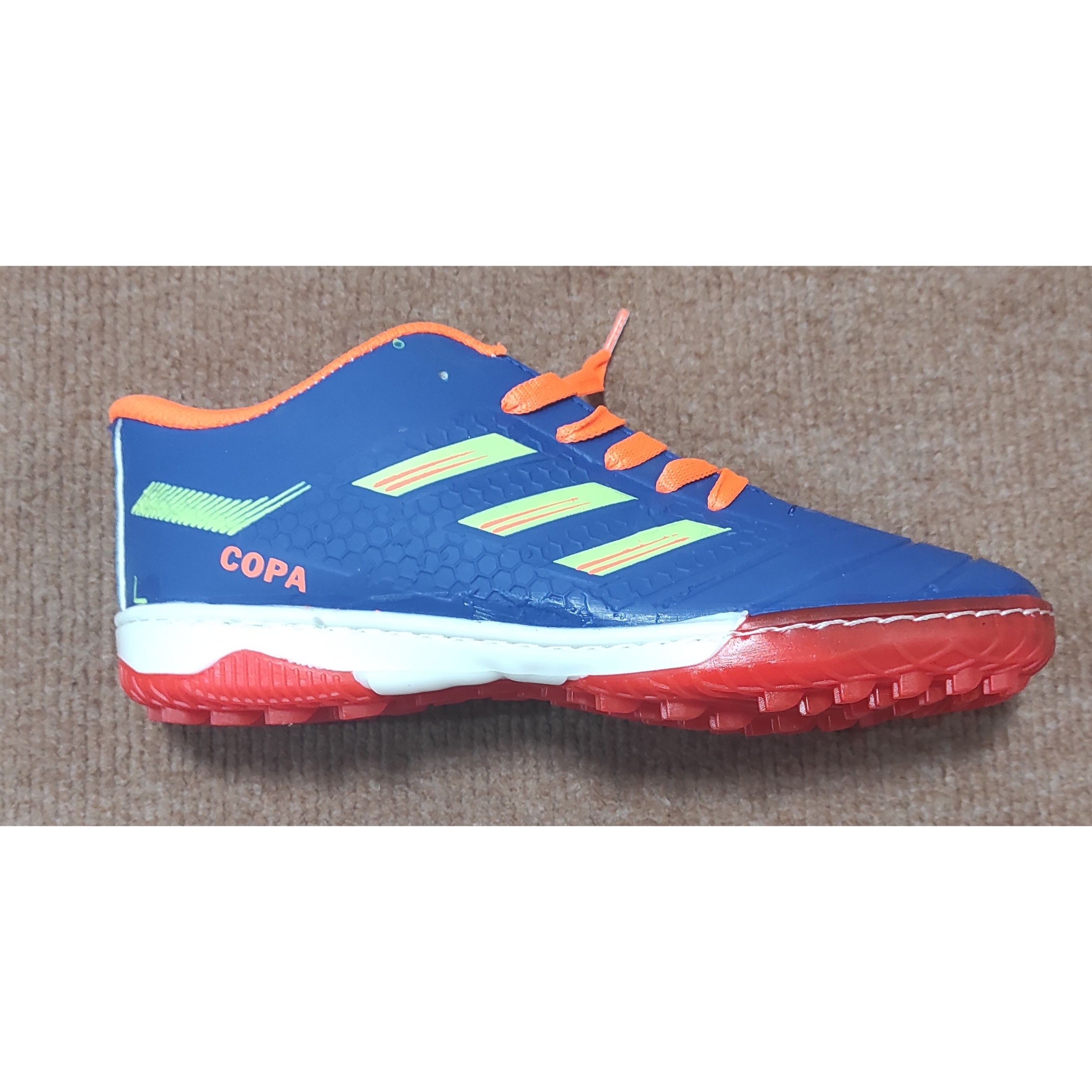 کفش چمن مصنوعی استوک ریز دوکاره اعلا سایز 30 تا 40